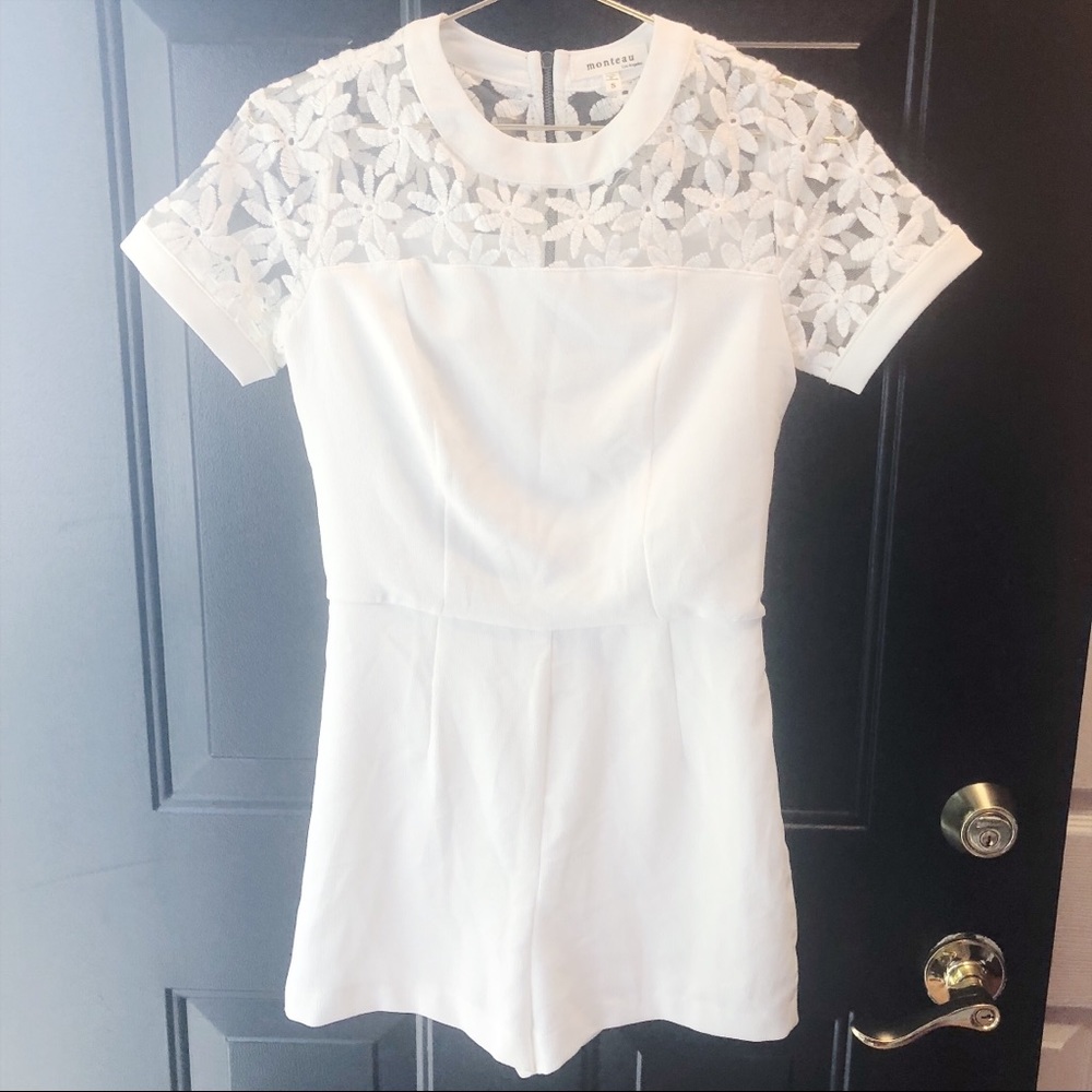 Monteau White Floral Short Romper - S